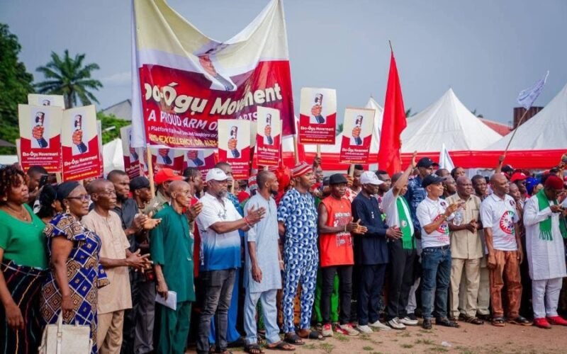 Governor Otti Receives Omerekpe, Nnaji, other Opposition Heavyweights Into LP, Explains Capacity Of Abia Airport